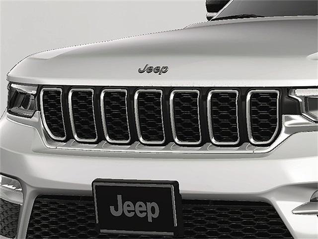 new 2025 Jeep Grand Cherokee car, priced at $46,900