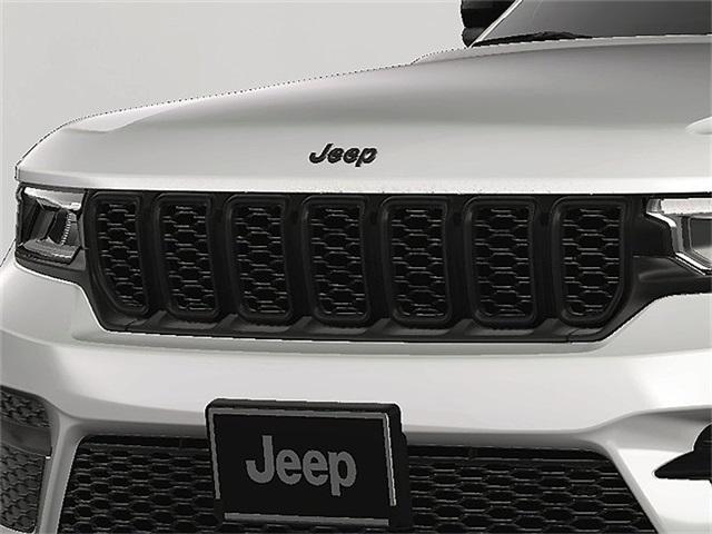 new 2025 Jeep Grand Cherokee car, priced at $48,205
