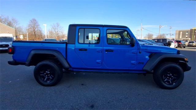 used 2022 Jeep Gladiator car, priced at $34,100