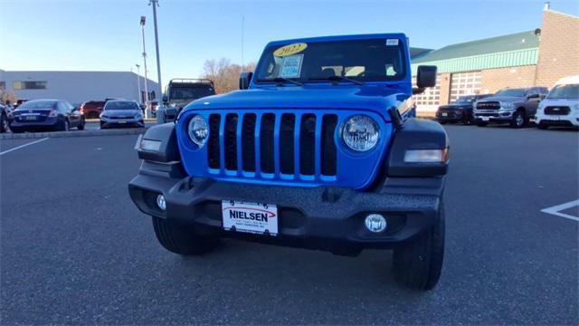 used 2022 Jeep Gladiator car, priced at $34,100