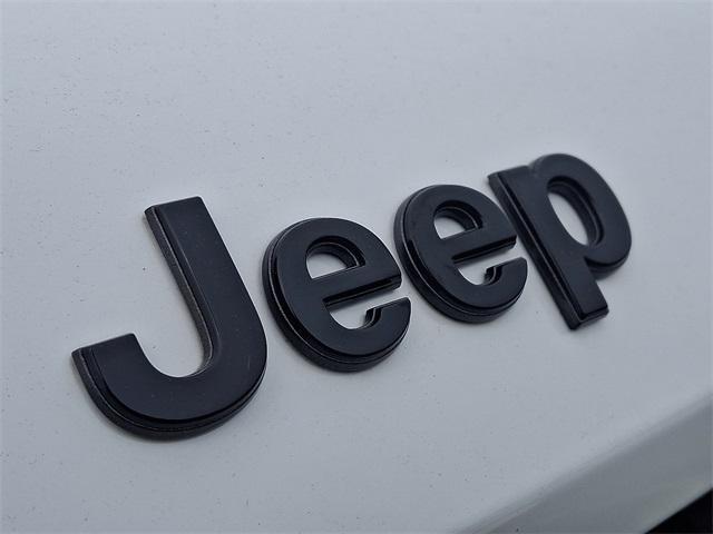 used 2024 Jeep Grand Cherokee car, priced at $39,569