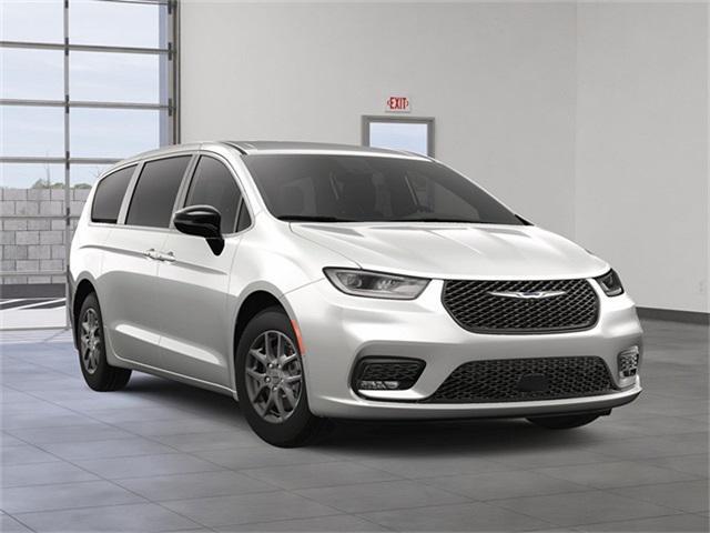 new 2025 Chrysler Pacifica car, priced at $45,425