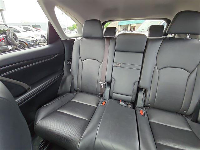 used 2022 Lexus RX 350L car, priced at $39,000
