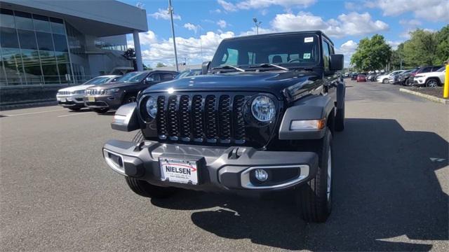 used 2023 Jeep Gladiator car, priced at $34,902