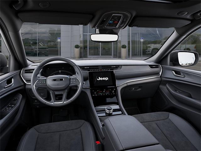 new 2025 Jeep Grand Cherokee car, priced at $46,730