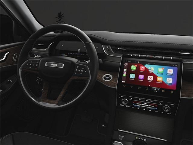 new 2025 Jeep Grand Cherokee car, priced at $52,565