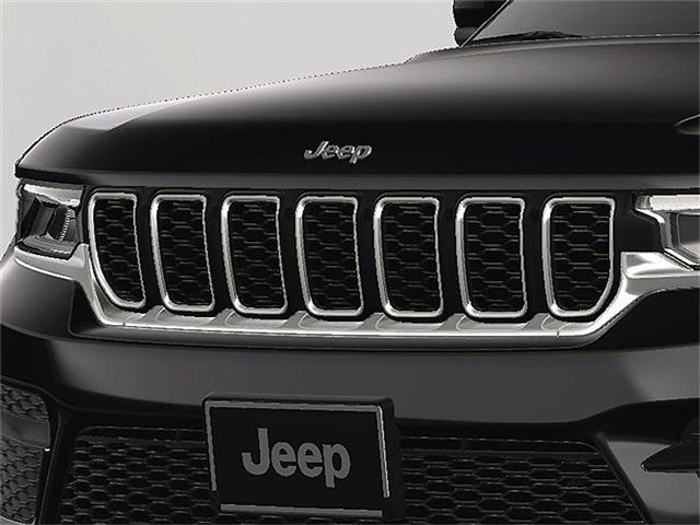 new 2025 Jeep Grand Cherokee car, priced at $44,170