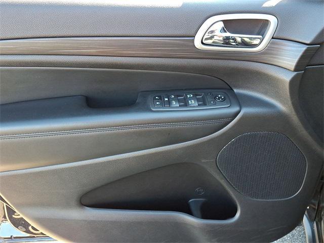 used 2021 Jeep Grand Cherokee car, priced at $25,400