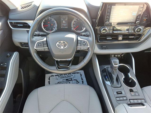 used 2021 Toyota Highlander car, priced at $29,495