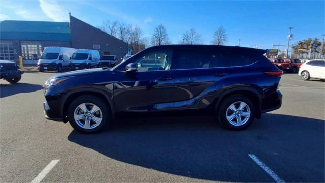 used 2021 Toyota Highlander car, priced at $29,495