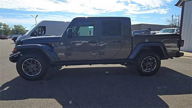 used 2021 Jeep Gladiator car, priced at $32,400