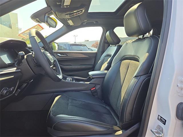 used 2024 Jeep Grand Cherokee car, priced at $37,600
