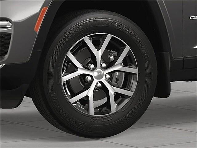 new 2025 Jeep Grand Cherokee car, priced at $50,425
