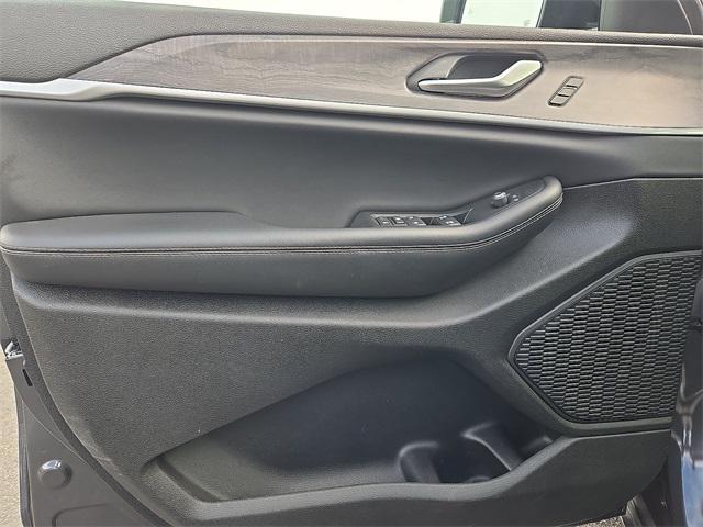 used 2023 Jeep Grand Cherokee car, priced at $37,432