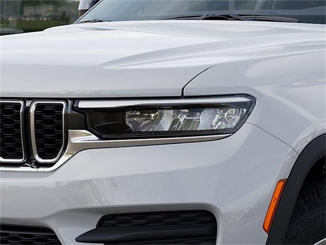 new 2025 Jeep Grand Cherokee car, priced at $43,575