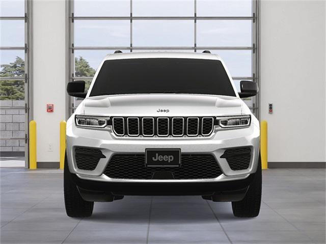 new 2025 Jeep Grand Cherokee car, priced at $43,645