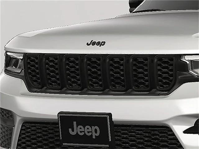 new 2025 Jeep Grand Cherokee car, priced at $48,205