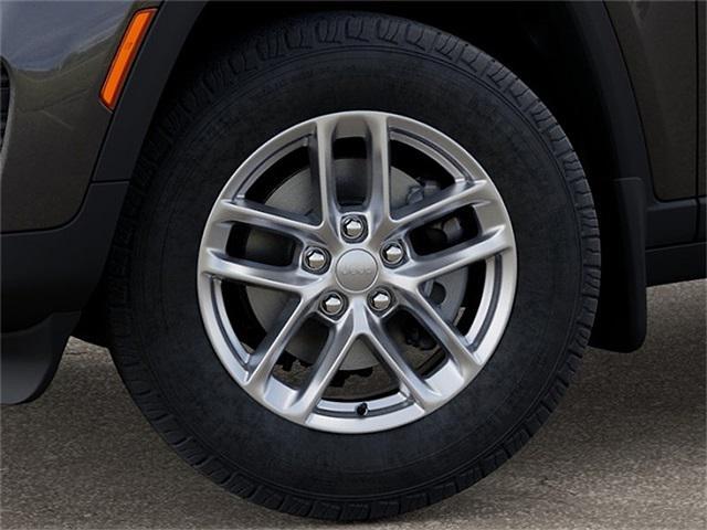 new 2025 Jeep Grand Cherokee car, priced at $44,595