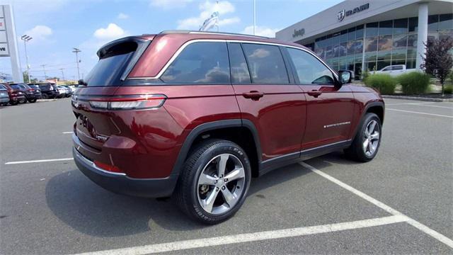 used 2022 Jeep Grand Cherokee car, priced at $33,900