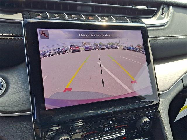 used 2022 Jeep Grand Cherokee car, priced at $33,900