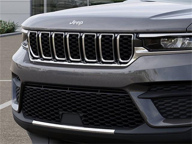 new 2025 Jeep Grand Cherokee car, priced at $44,170