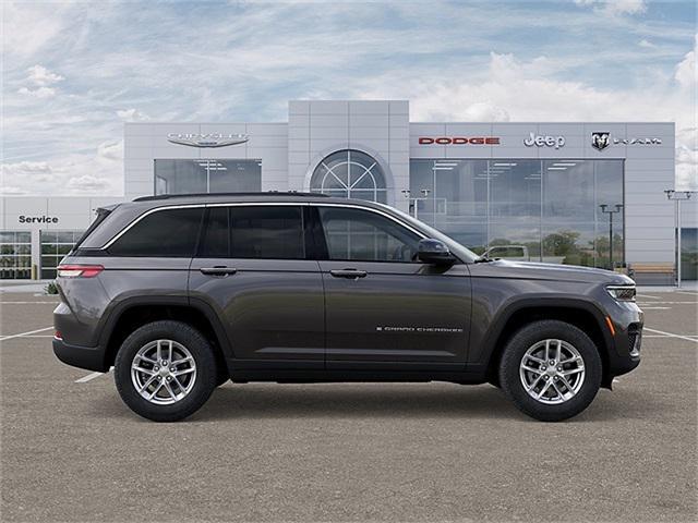 new 2025 Jeep Grand Cherokee car, priced at $44,170