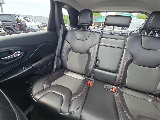 used 2019 Jeep Cherokee car, priced at $19,400