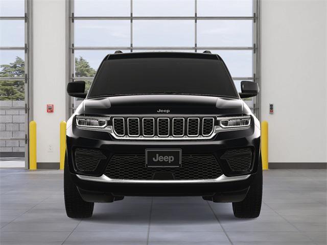 new 2025 Jeep Grand Cherokee car, priced at $43,645