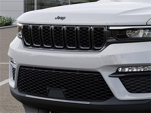 new 2025 Jeep Grand Cherokee car, priced at $50,050