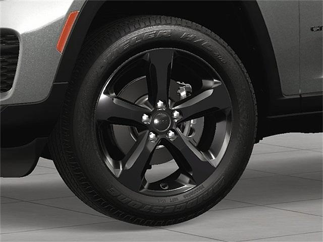 new 2025 Jeep Grand Cherokee car, priced at $48,375