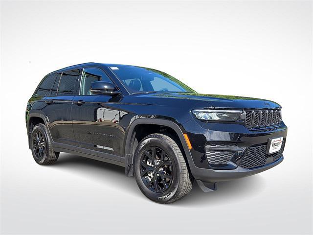 used 2025 Jeep Grand Cherokee car, priced at $39,900