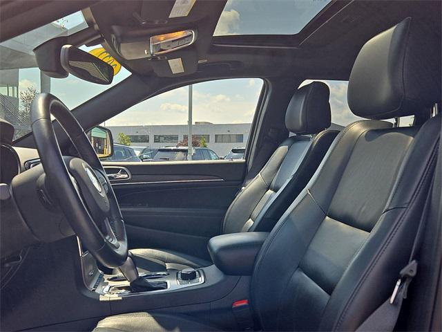 used 2022 Jeep Grand Cherokee car, priced at $29,900