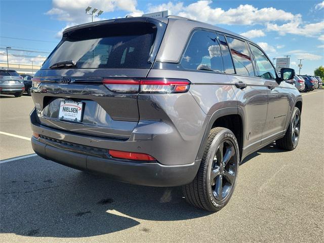 used 2024 Jeep Grand Cherokee car, priced at $41,400