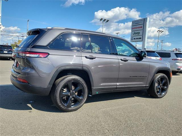 used 2024 Jeep Grand Cherokee car, priced at $41,400