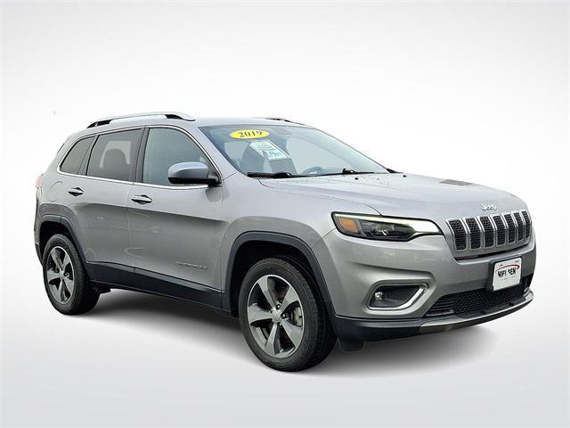 used 2019 Jeep Cherokee car, priced at $17,739