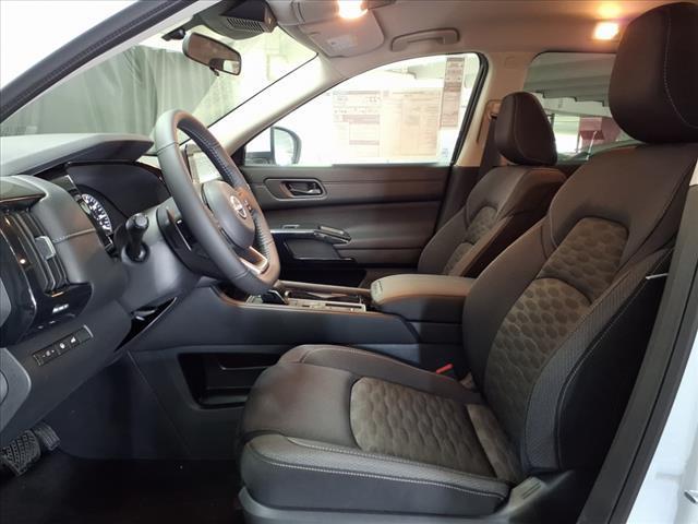 new 2025 Nissan Pathfinder car, priced at $39,418