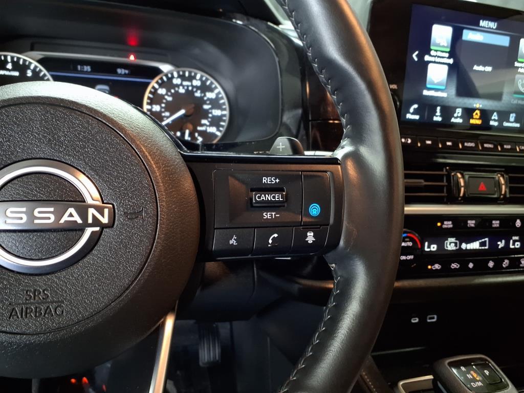 used 2025 Nissan Pathfinder car, priced at $39,999