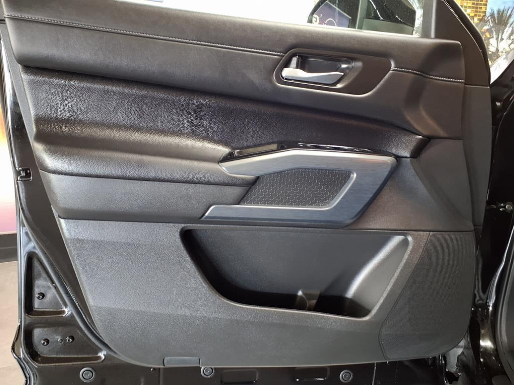 used 2025 Nissan Pathfinder car, priced at $39,999