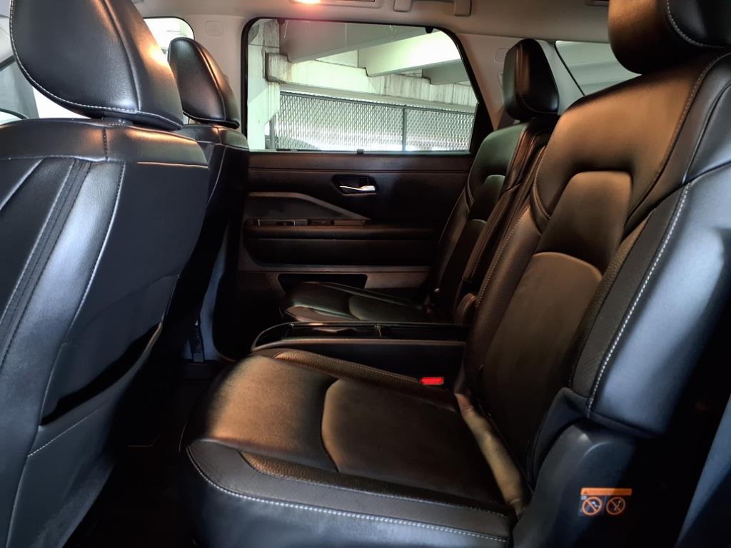 used 2025 Nissan Pathfinder car, priced at $39,999
