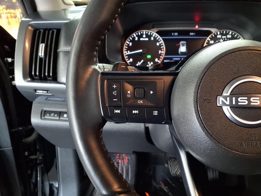 used 2025 Nissan Pathfinder car, priced at $39,999