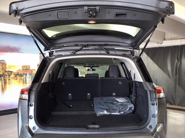 new 2025 Nissan Pathfinder car, priced at $36,221