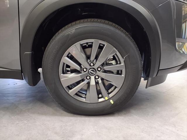 new 2025 Nissan Pathfinder car, priced at $36,221