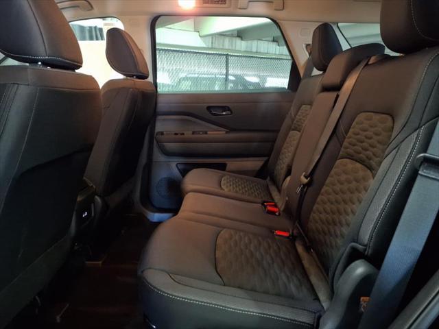 new 2025 Nissan Pathfinder car, priced at $36,363