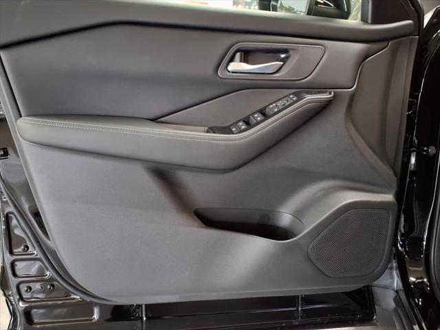 new 2025 Nissan Rogue car, priced at $31,010