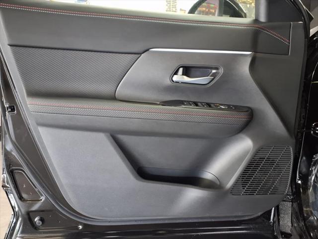 new 2025 Nissan Kicks car, priced at $27,752
