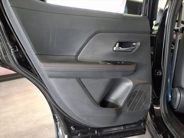 new 2025 Nissan Kicks car, priced at $27,752