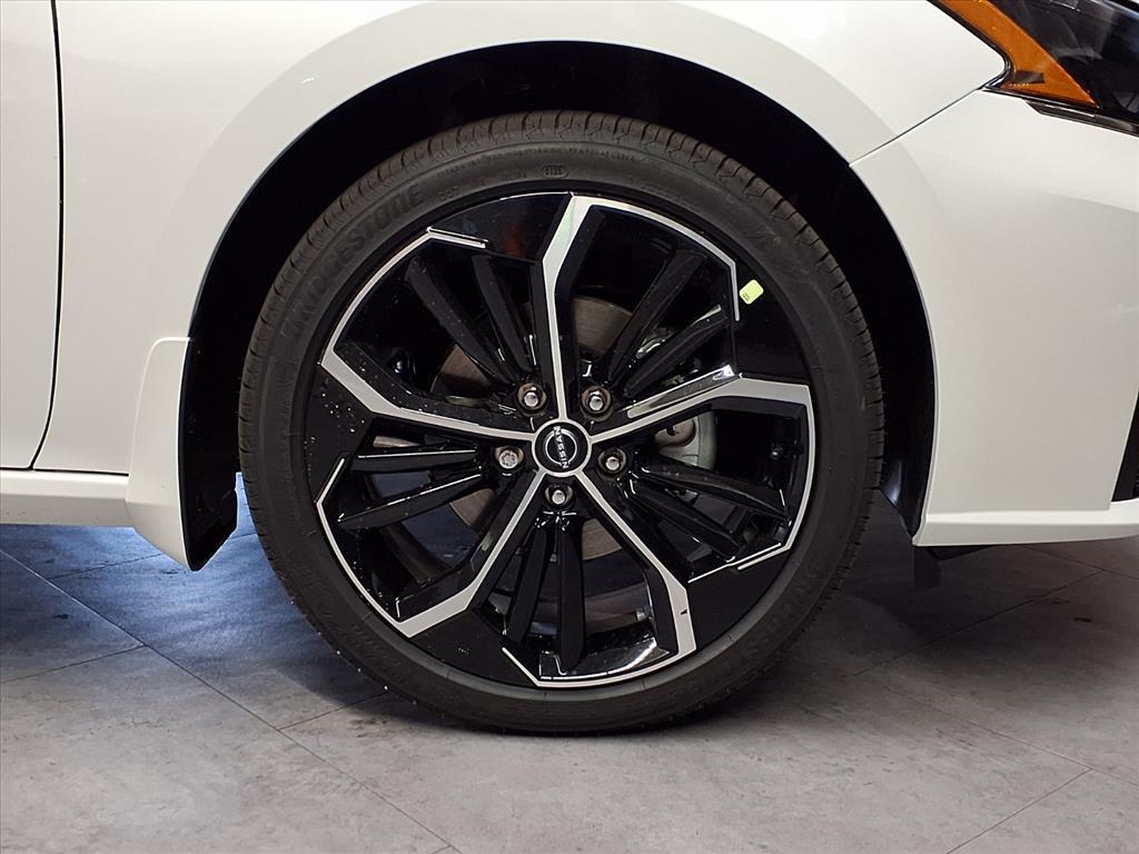 new 2025 Nissan Altima car, priced at $29,165