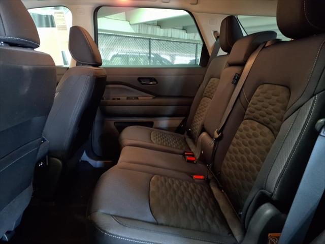 new 2025 Nissan Pathfinder car, priced at $39,405