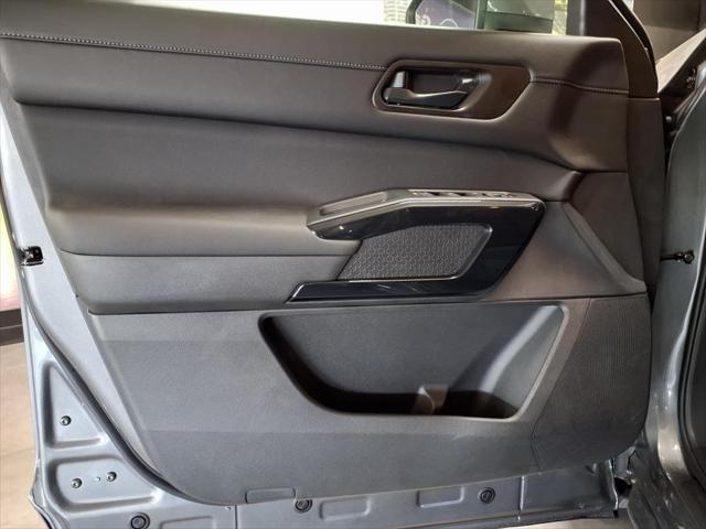 new 2025 Nissan Pathfinder car, priced at $39,405