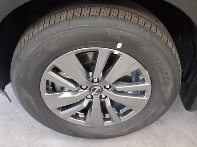 new 2025 Nissan Pathfinder car, priced at $36,353